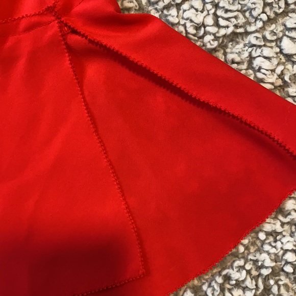 RED- Tahari blouse size L. Decorative buttons down the front - Picture 7 of 8